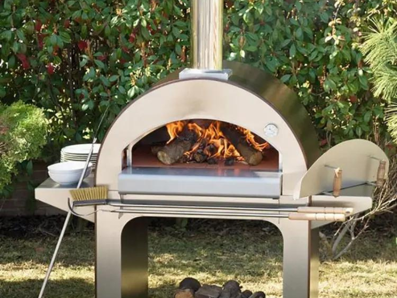 Wood-Fired Pizza Ovens